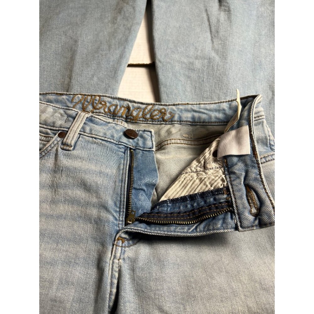 Wrangler High-Rise Flare Denim Jeans Trumpet Leg Distressed Light Wash 27x30 - Picture 10 of 16